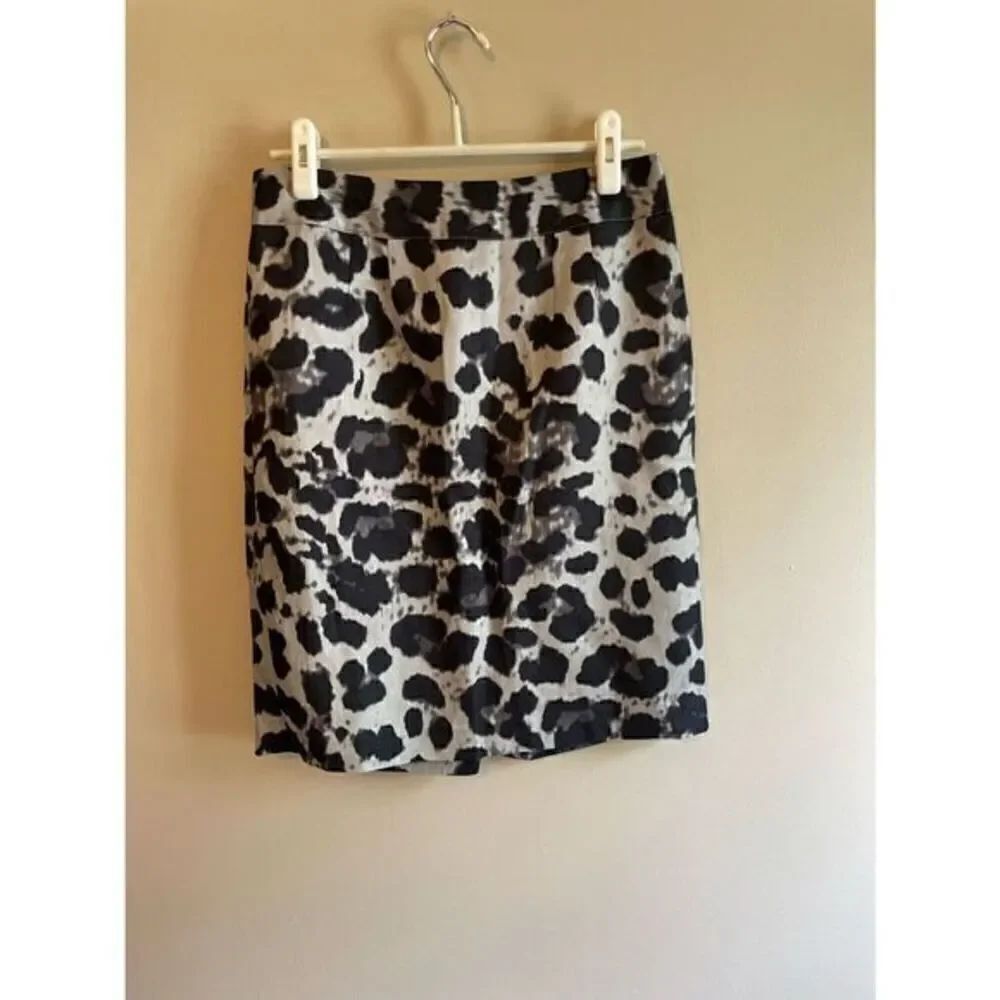 Banana Republic Leopard Print Skirt(SZ 8)